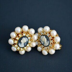 Vintage Cameo Faux Pearl CZ Stone Clip Earrings Gold Toned